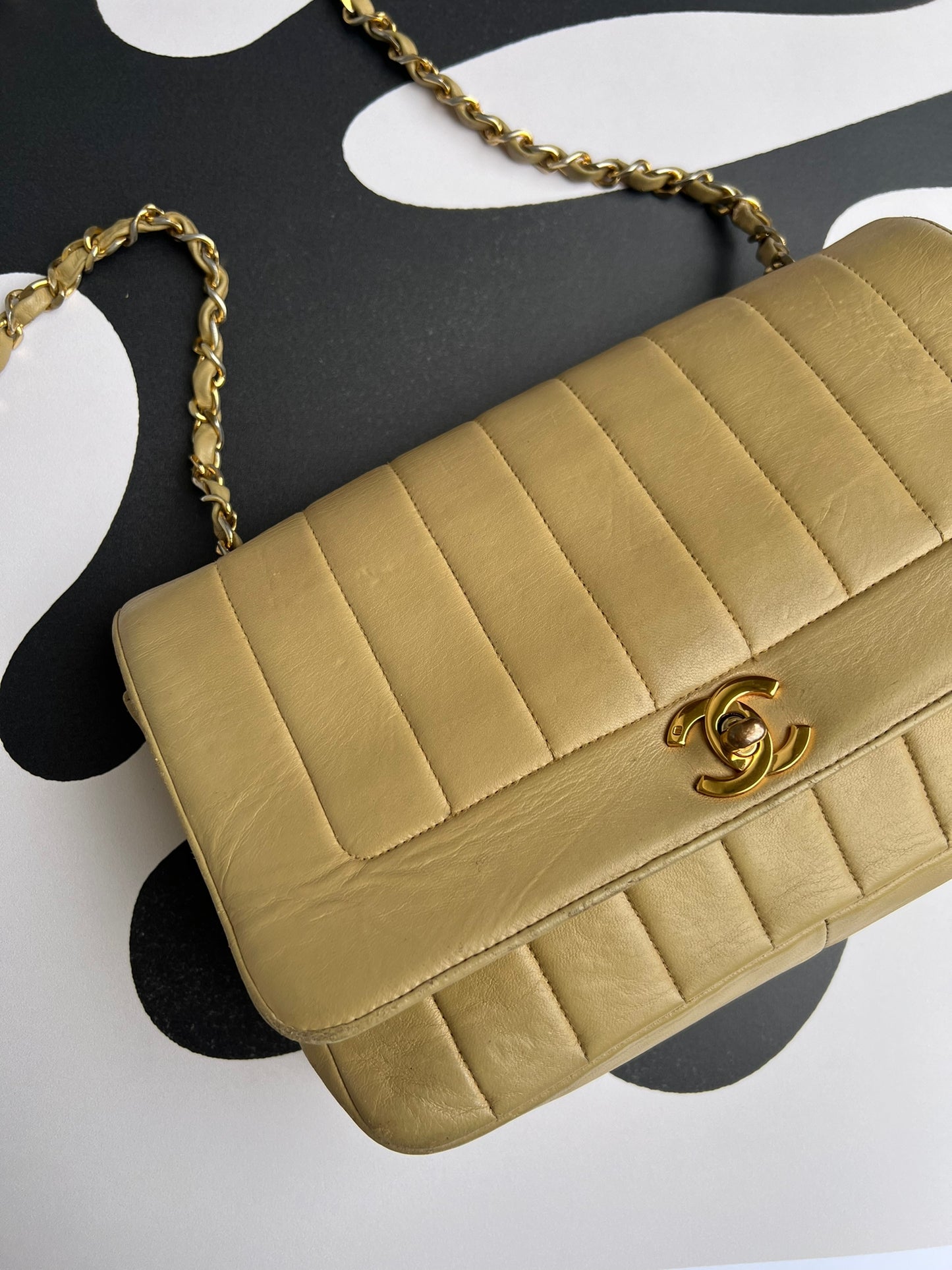 Vintage Diana single flap
