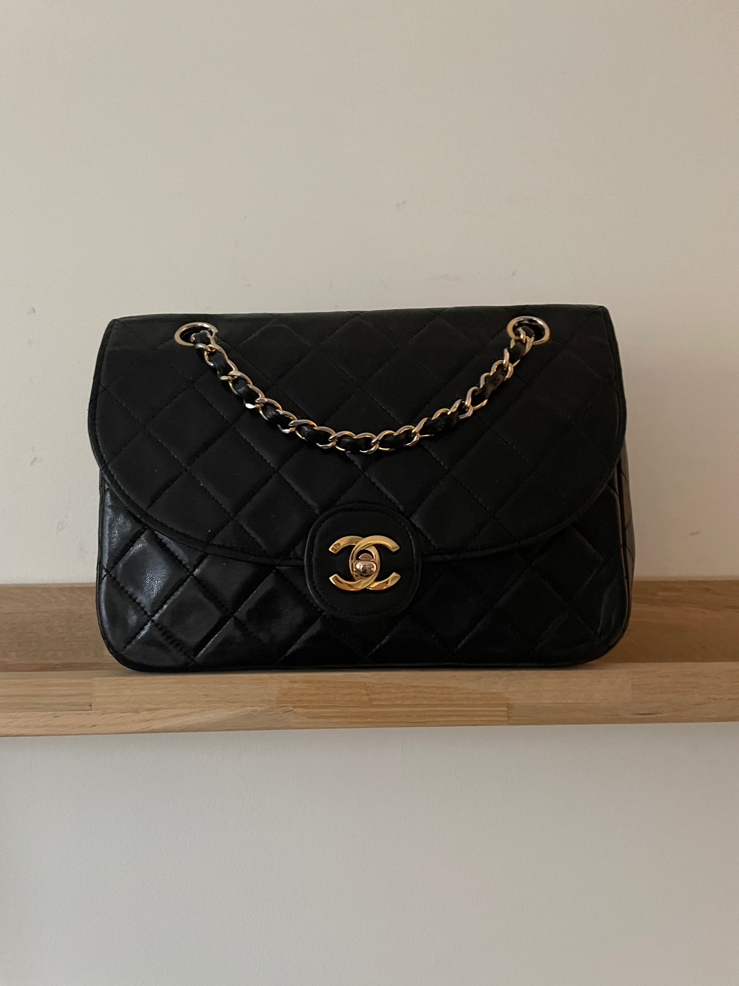 Vintage flap