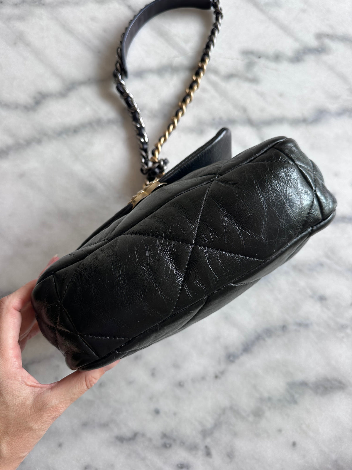 Chanel 19 full flap
