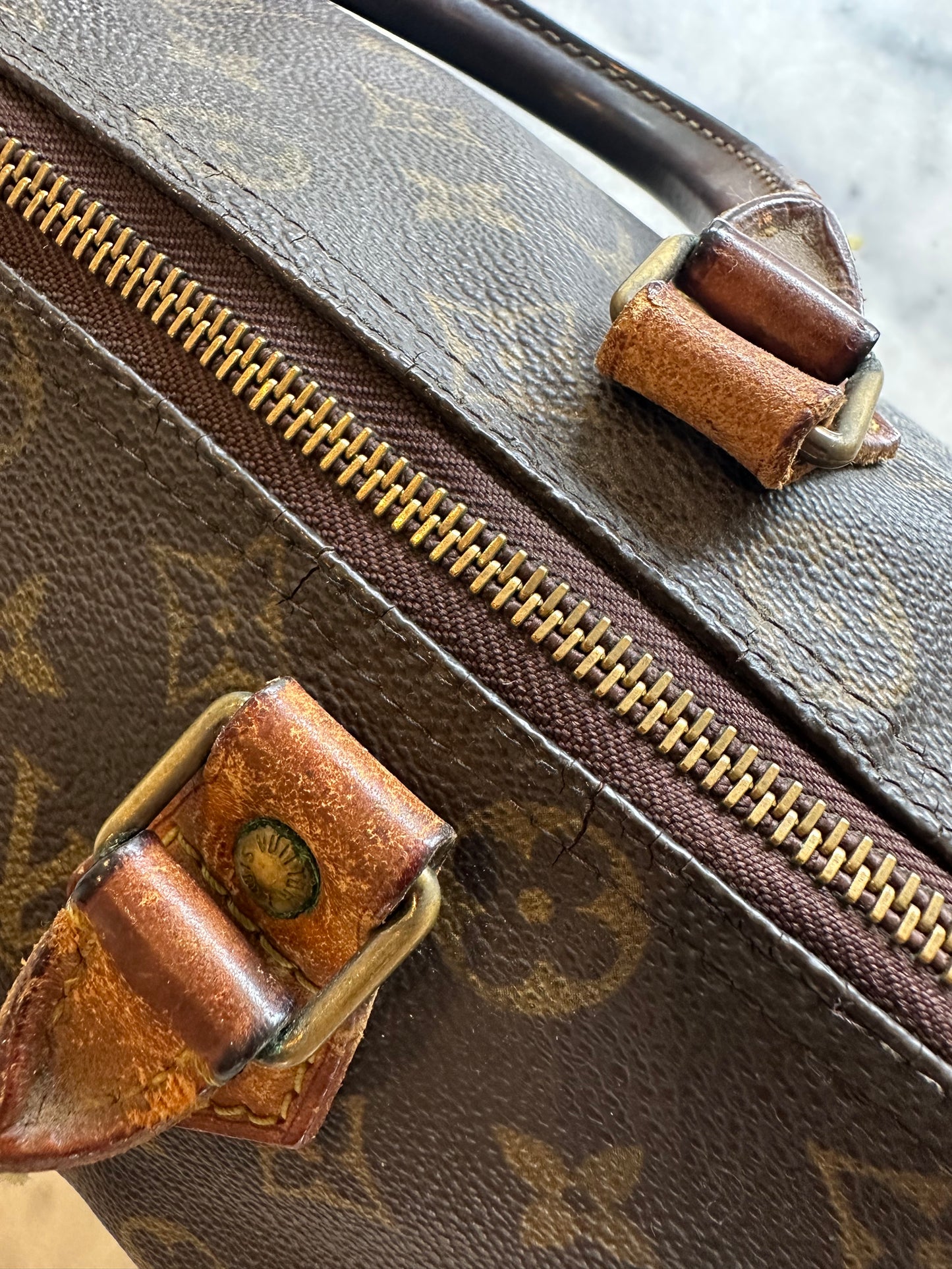 Louis Vuitton Speedy 30