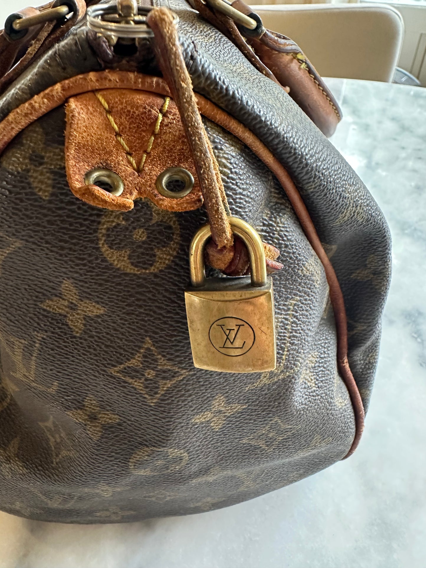 Louis Vuitton Speedy 30