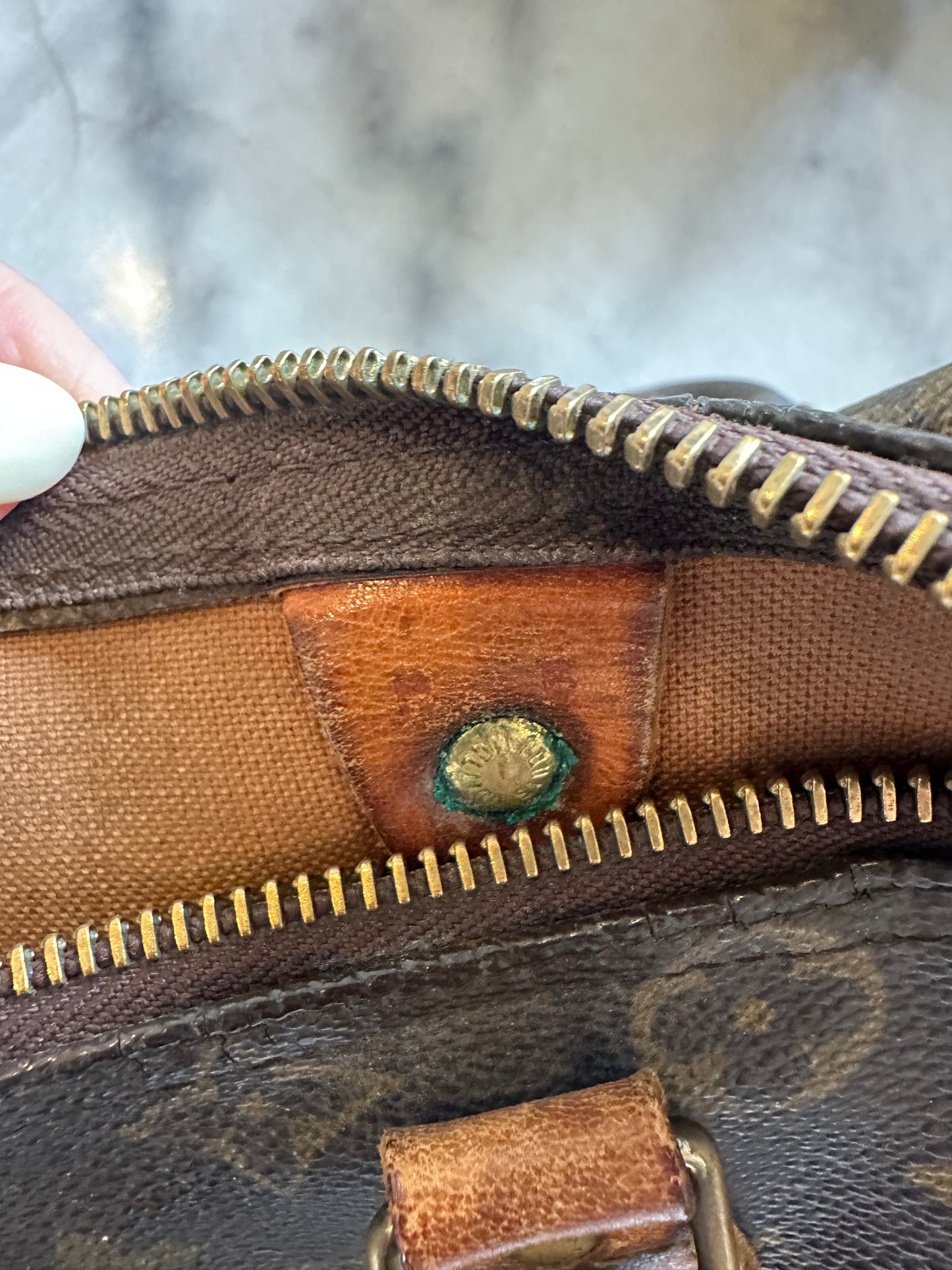 Louis Vuitton Speedy 30