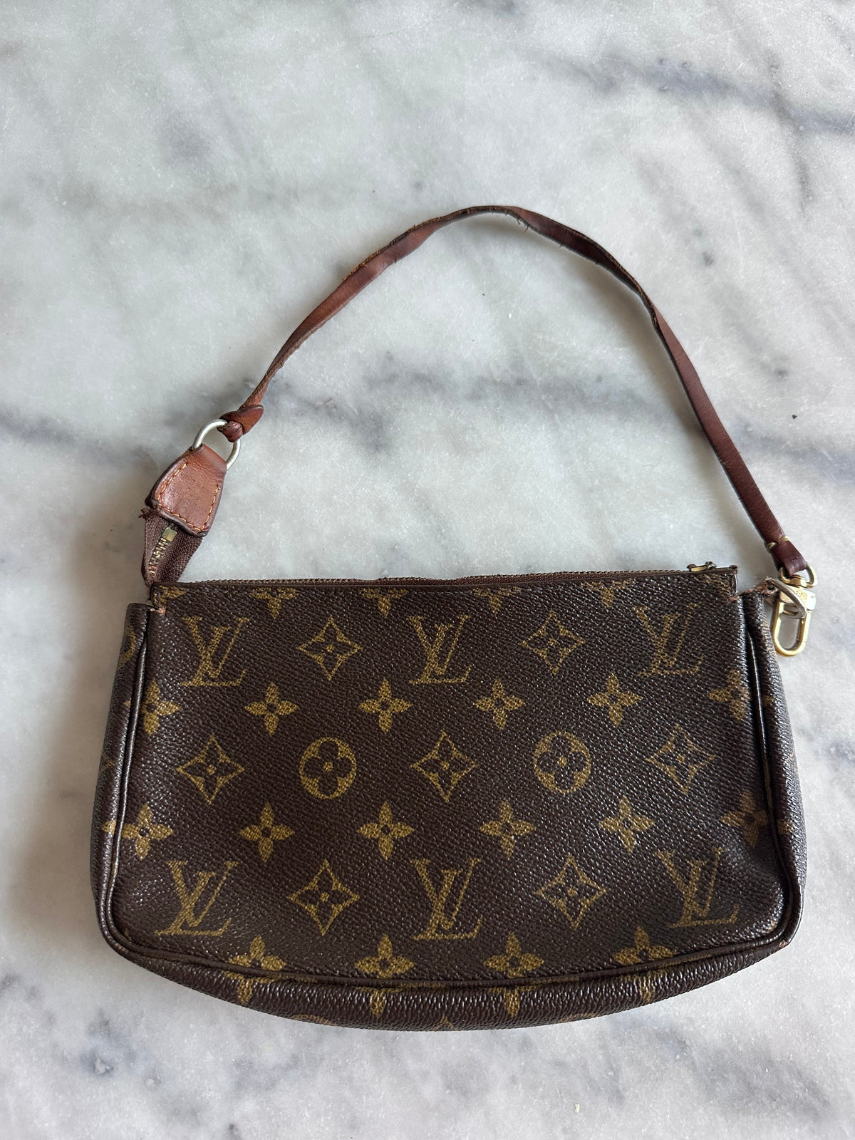 Louis Vuitton Pochette Accessoire