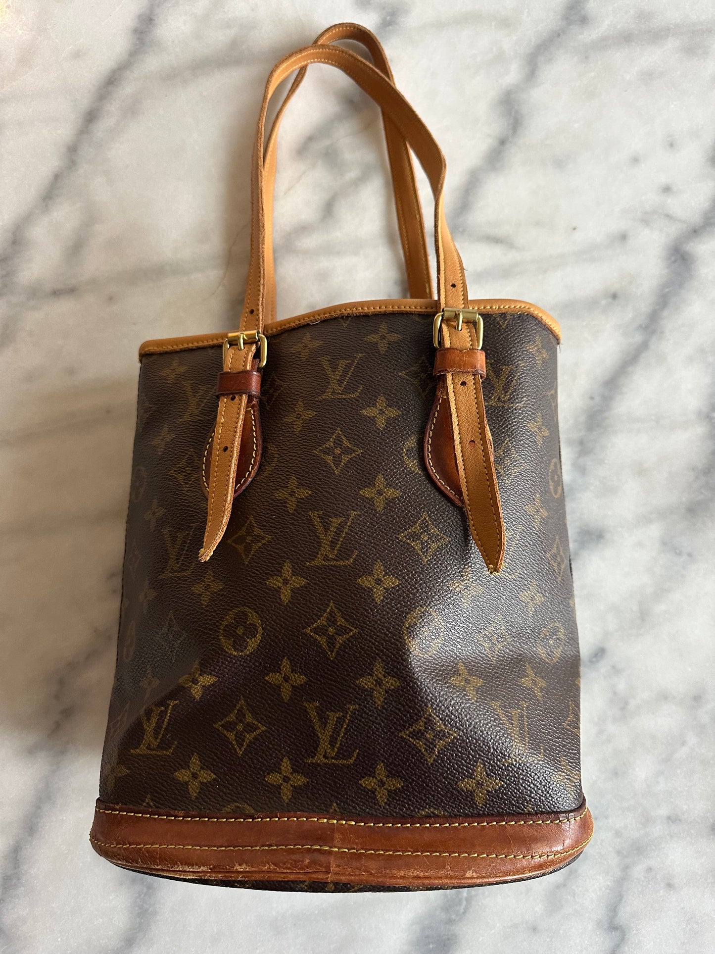 LV Bucket bag