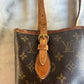 Bucket bag
