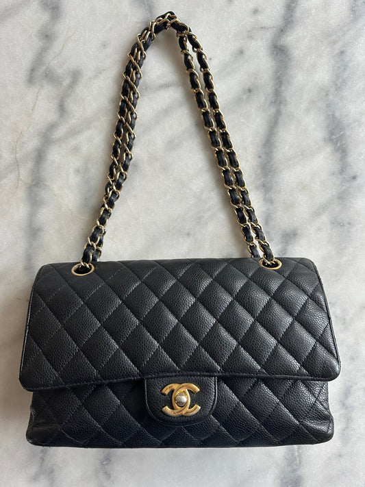 Chanel classic flap caviar