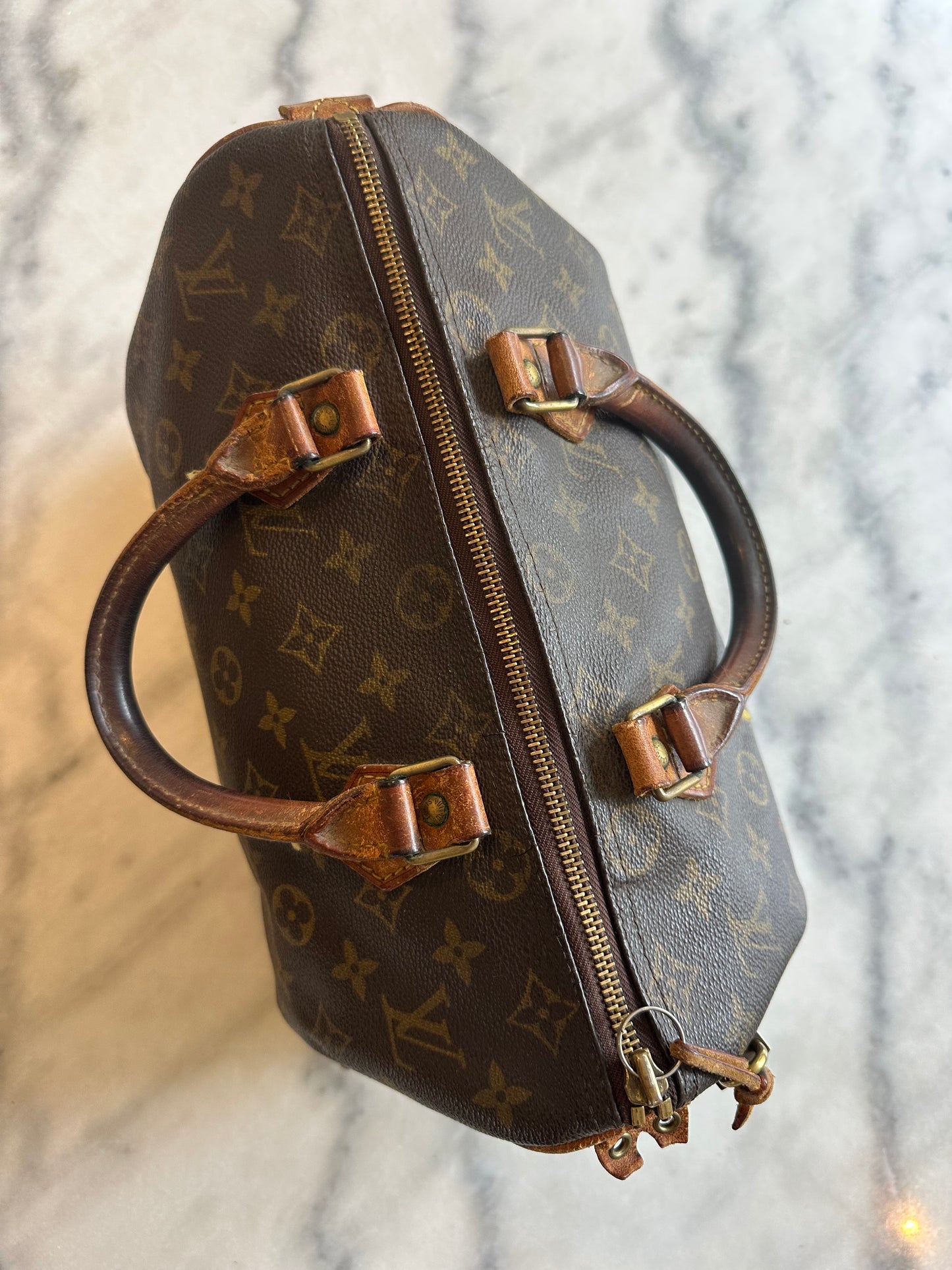 Louis Vuitton Speedy 30