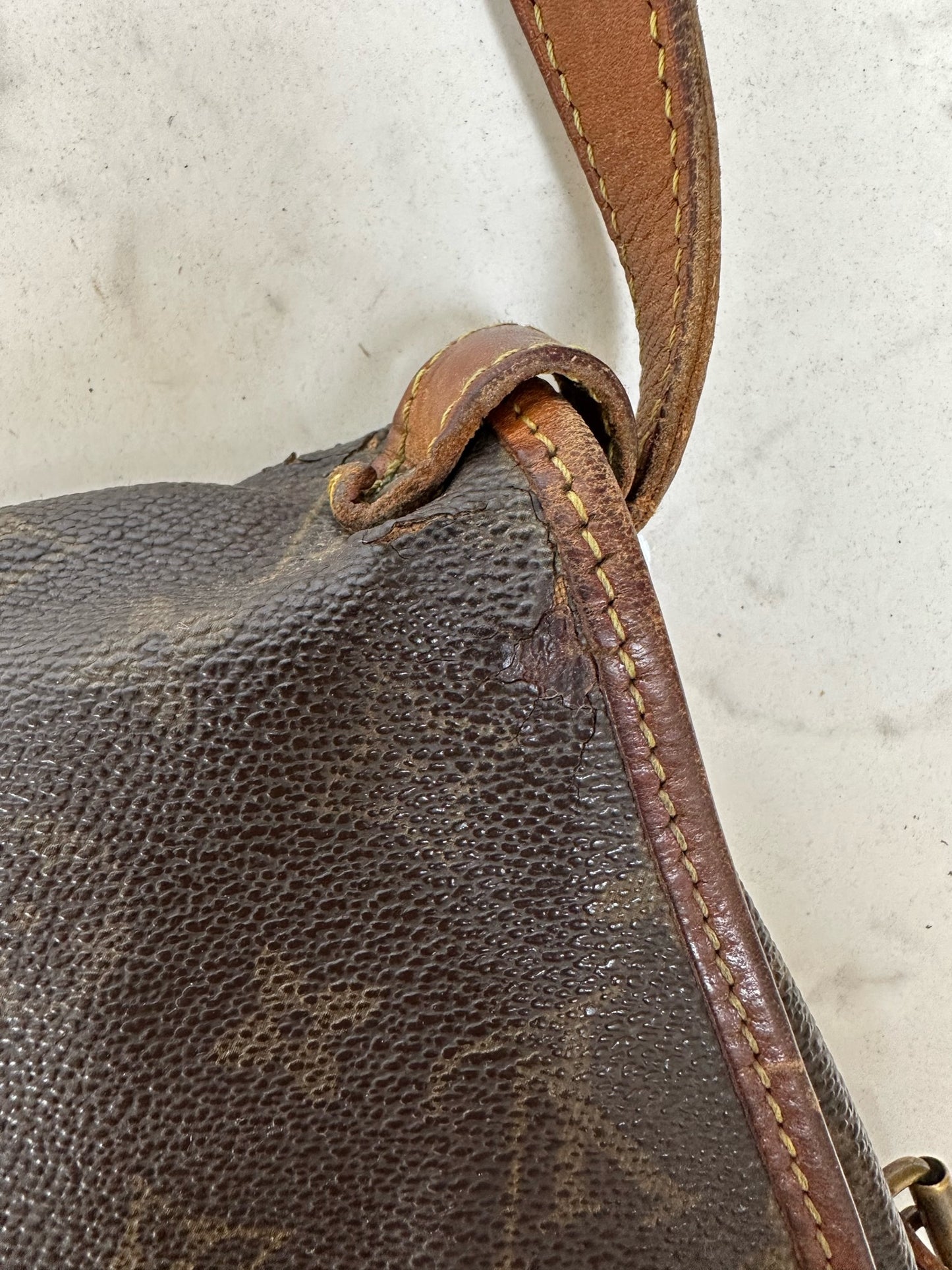 Saumur bag