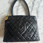 Chanel medaillon