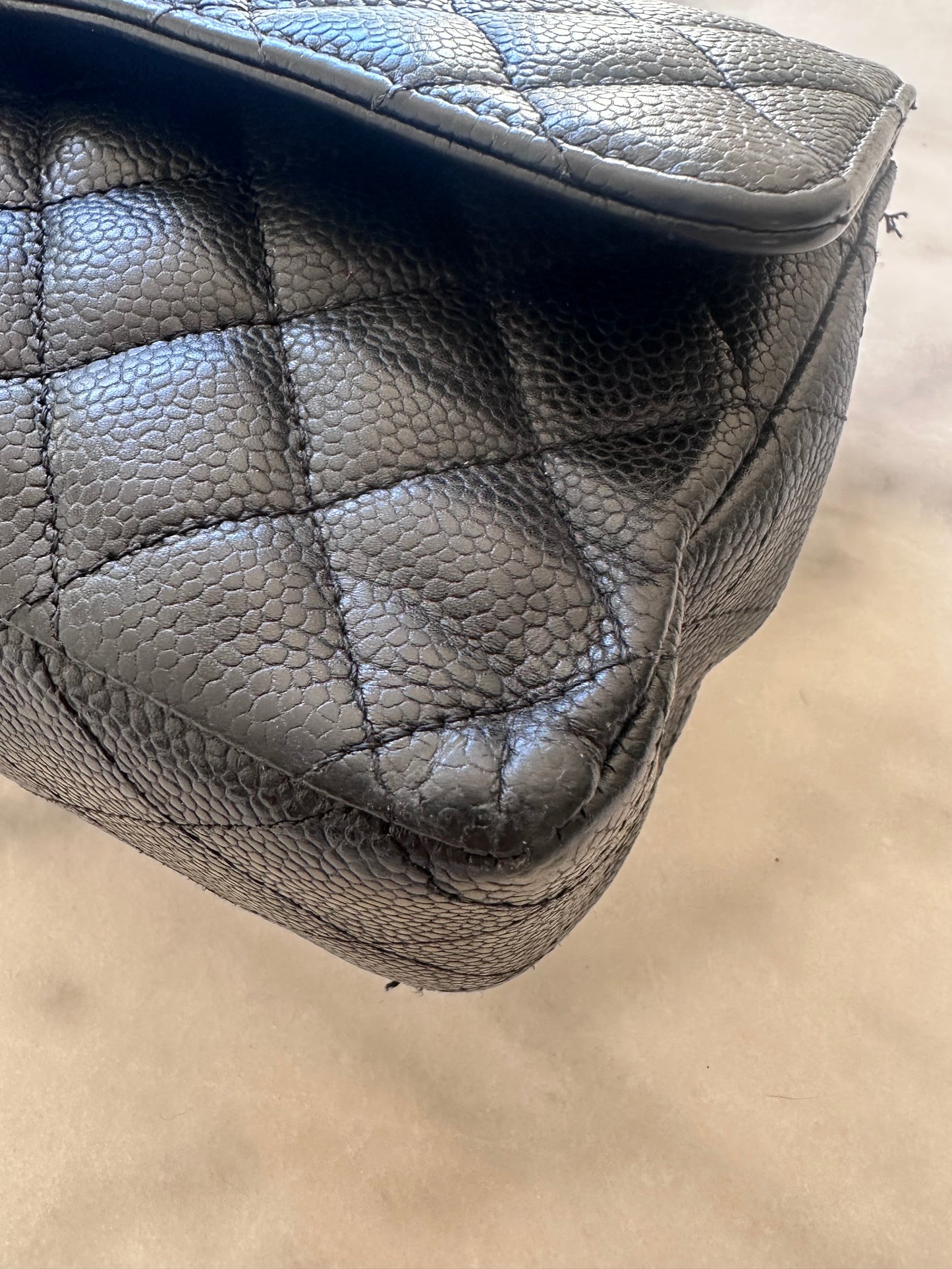 Chanel classic flap caviar