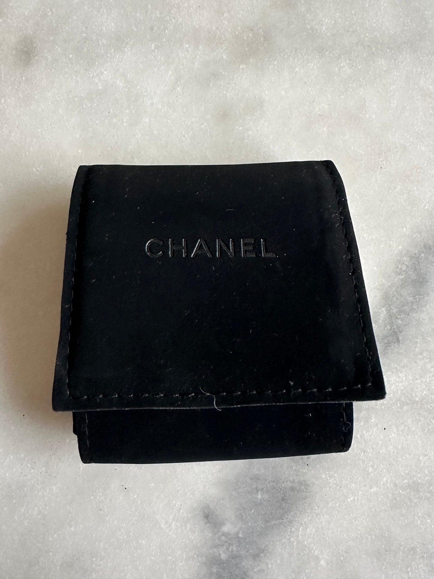 Chanel broche