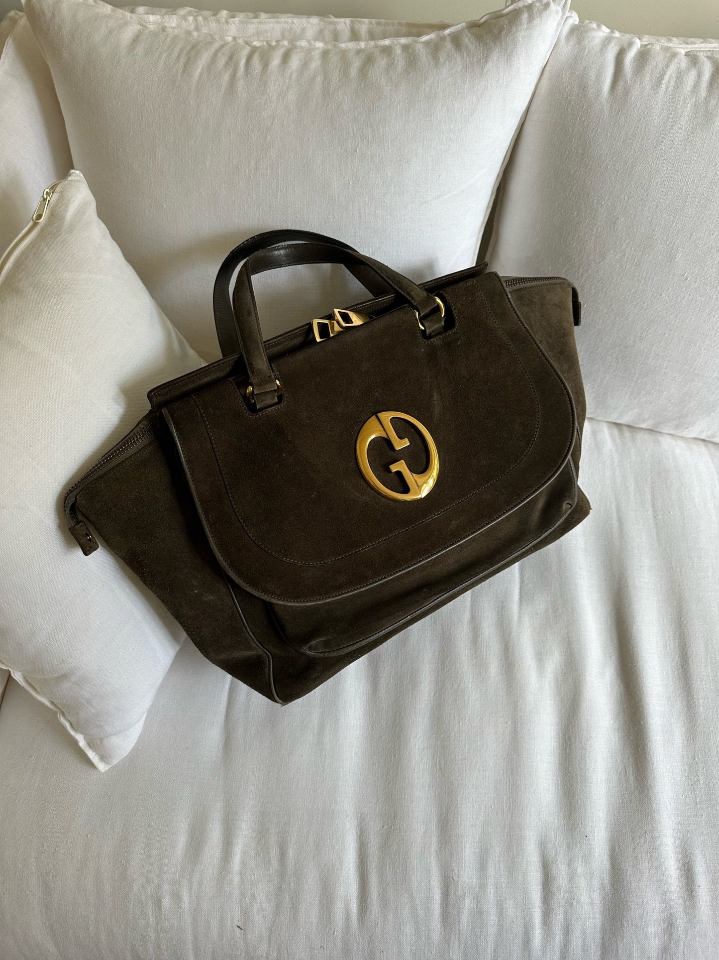 Vintage travel bag