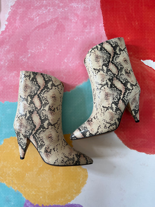 Leinee boots Size 36 EU