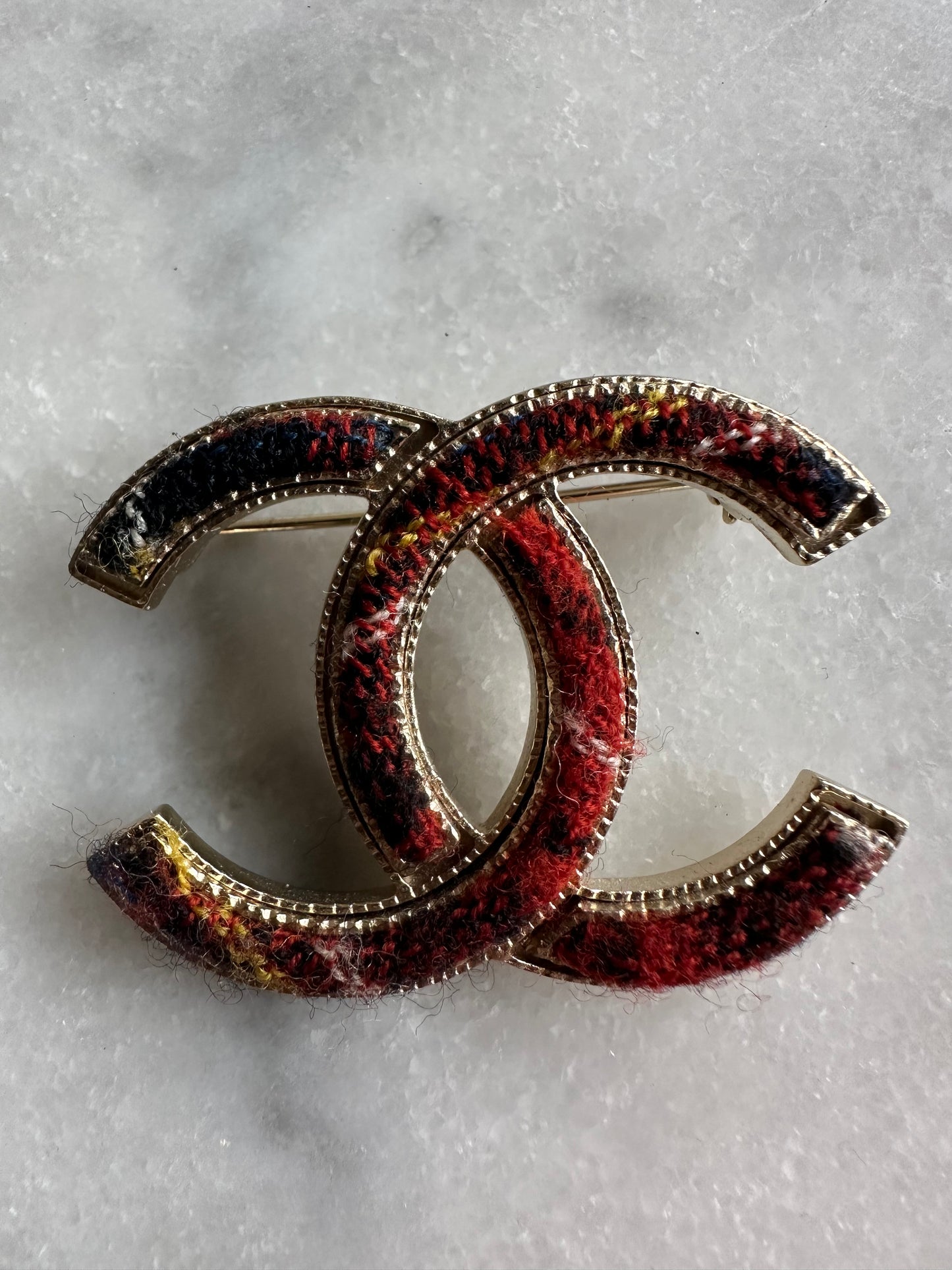 Chanel broche