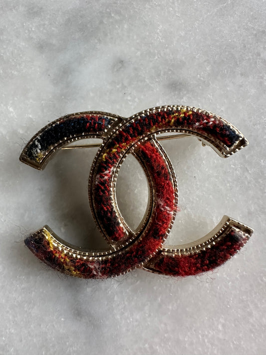 Chanel broche