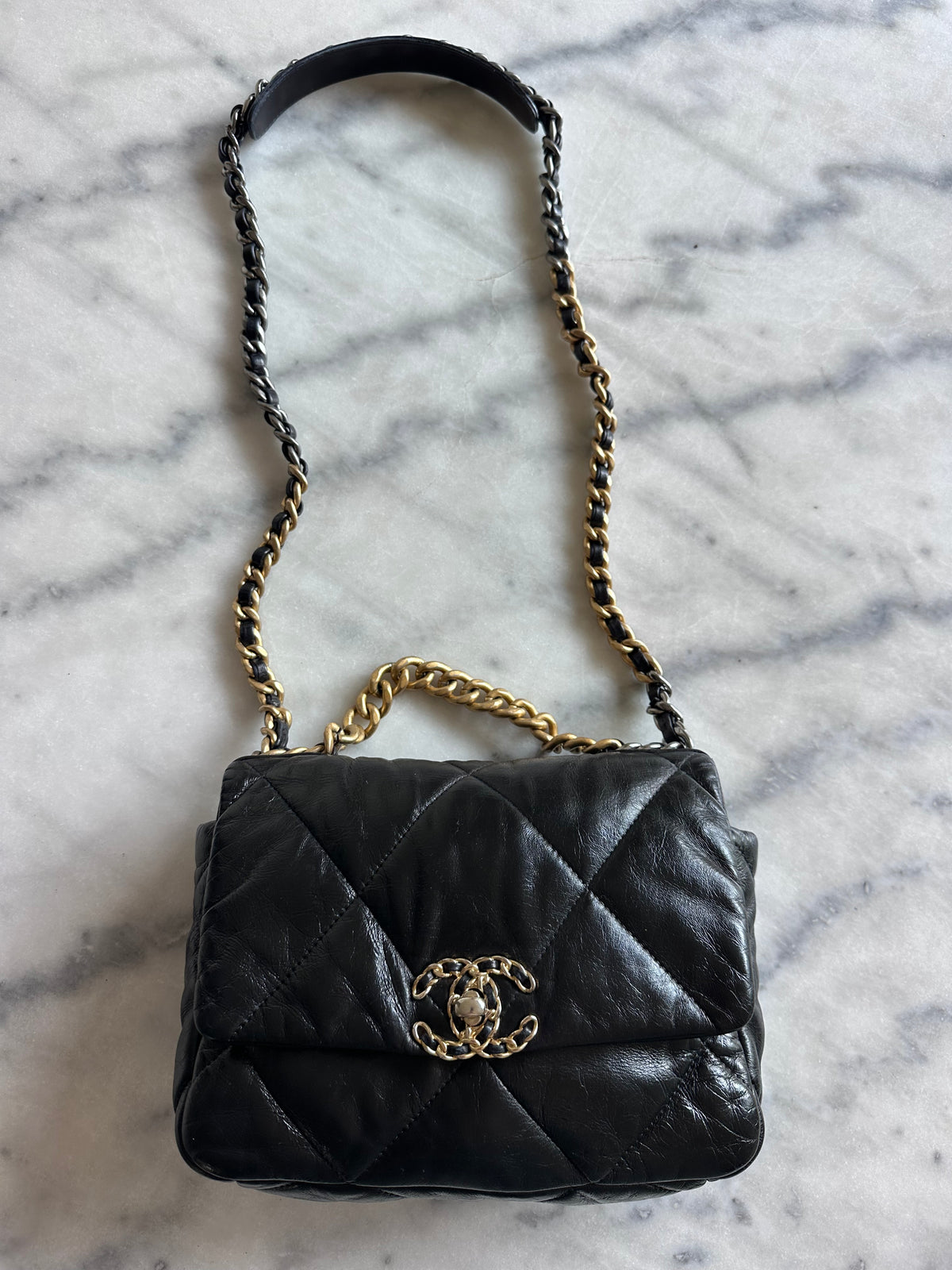 Chanel 19 full flap