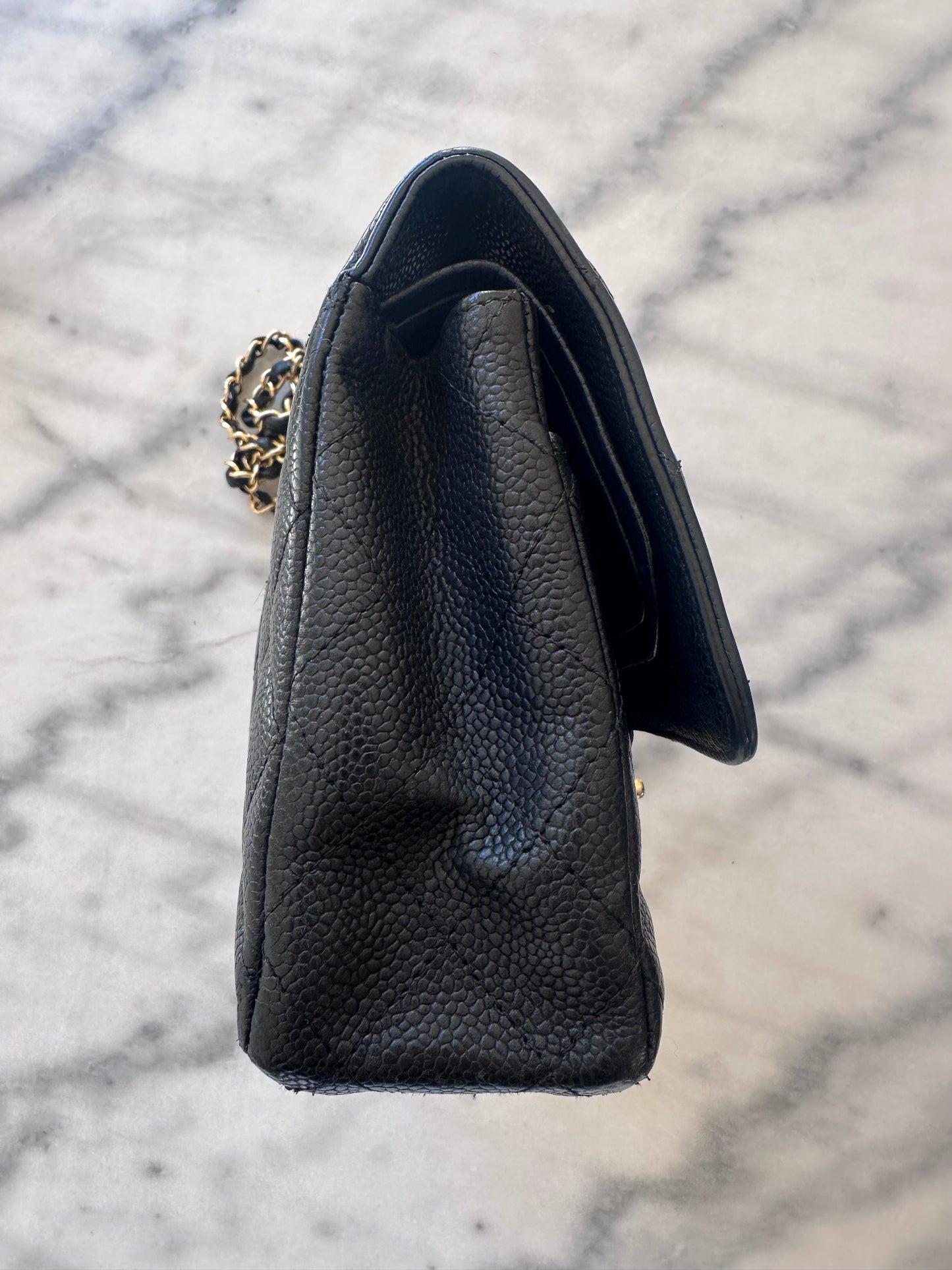 Chanel classic flap caviar