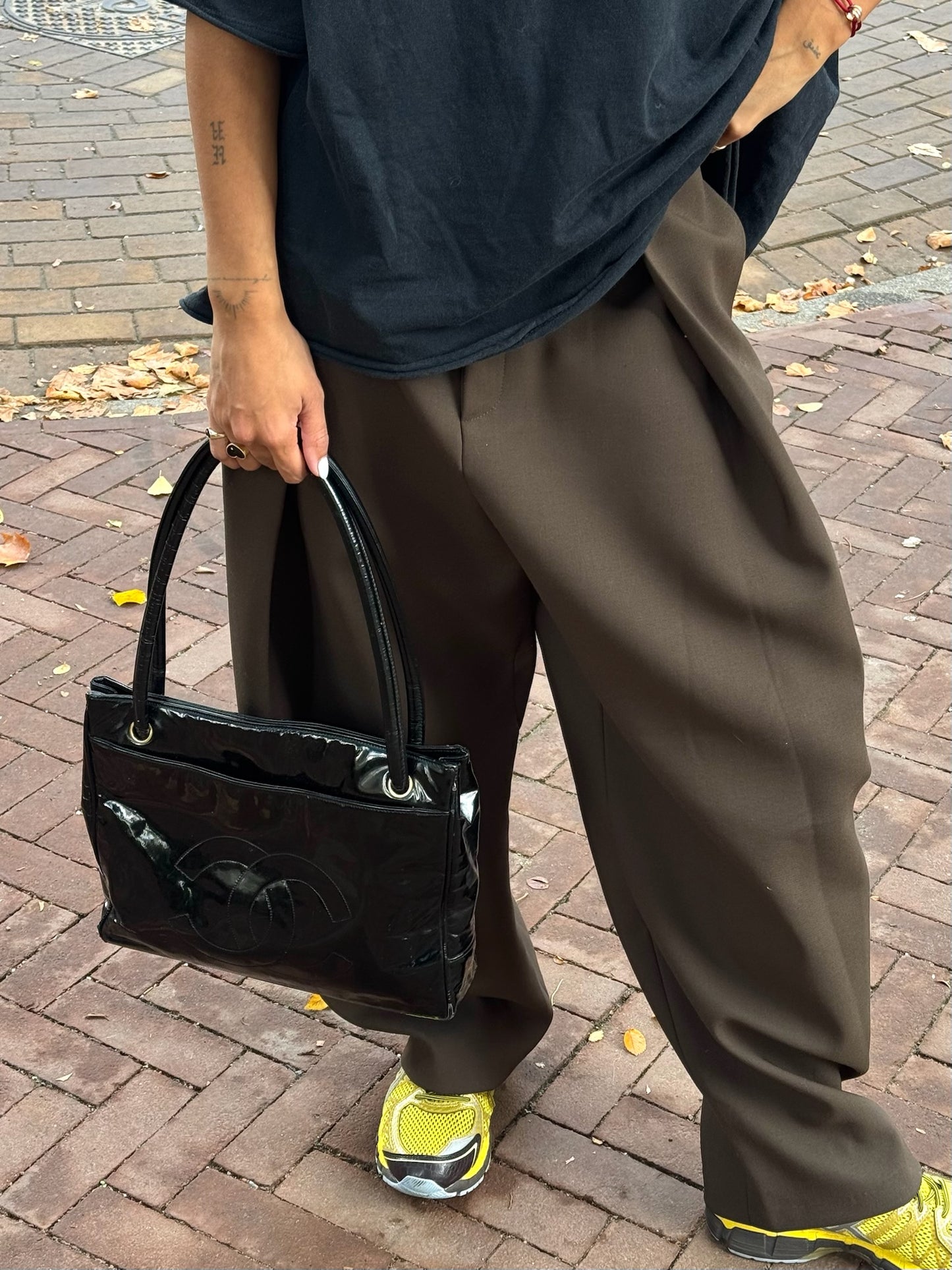 Chanel shopper black