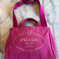 Prada canapa