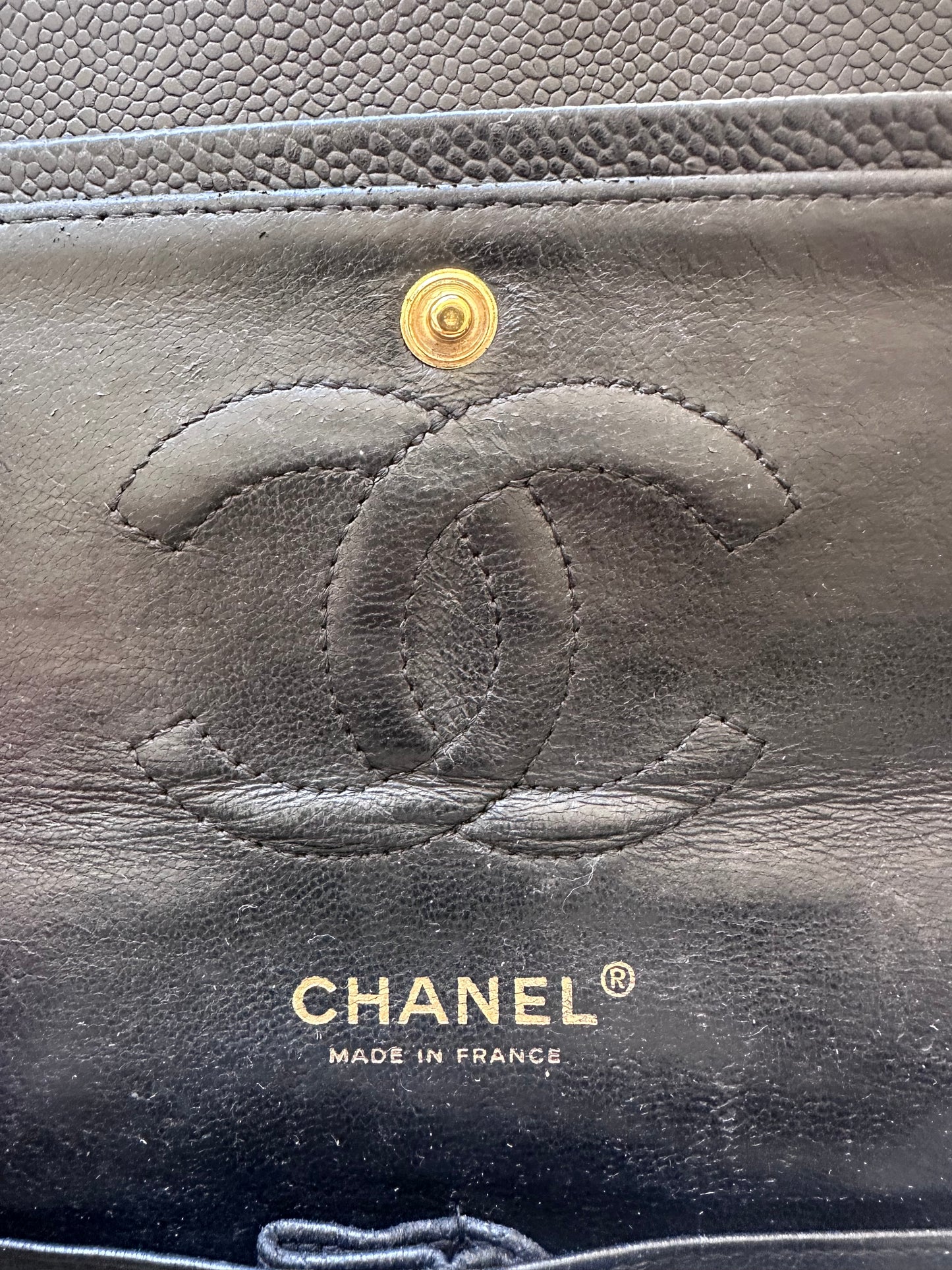 Chanel classic flap caviar