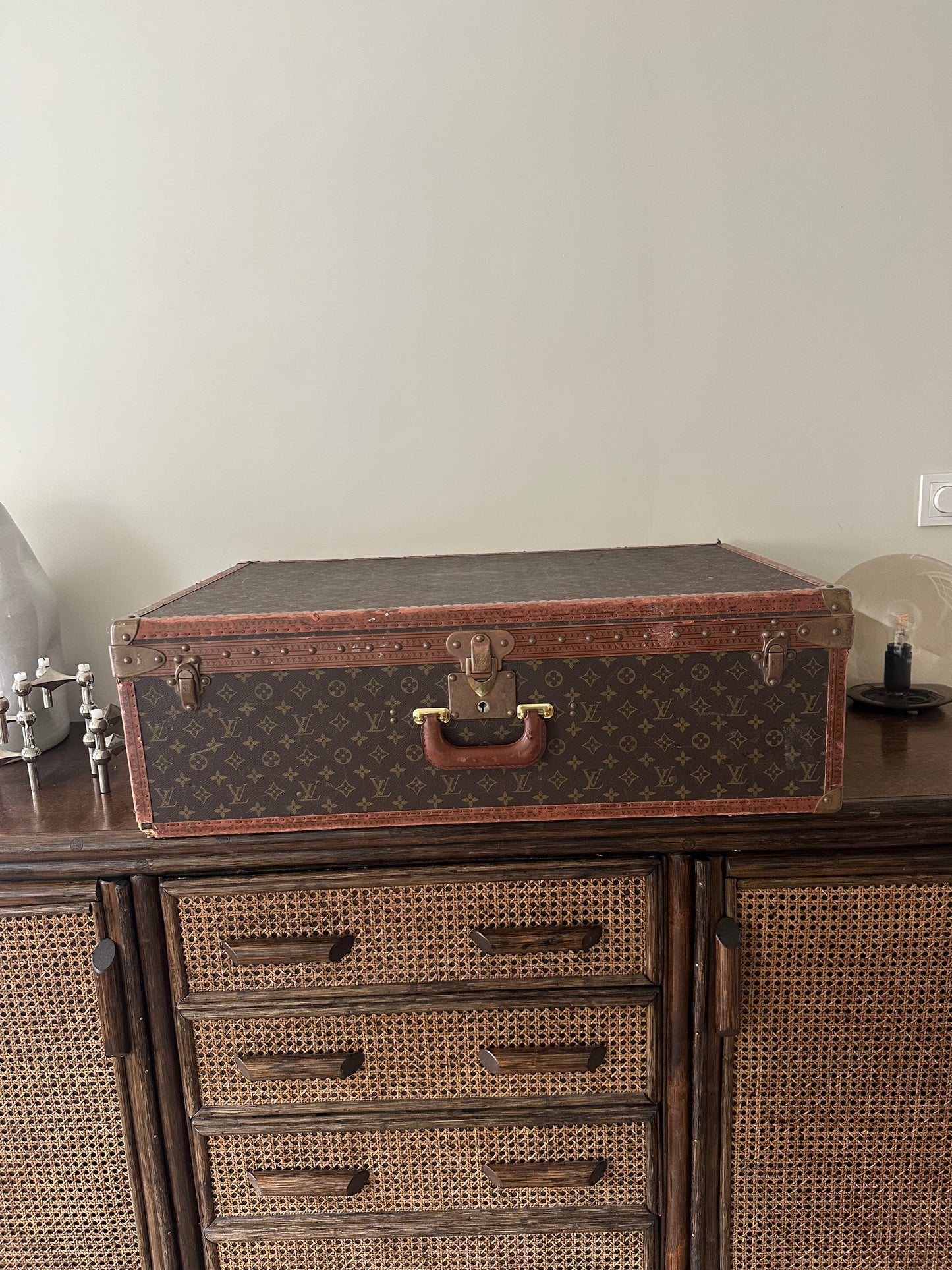 Leather travel bag