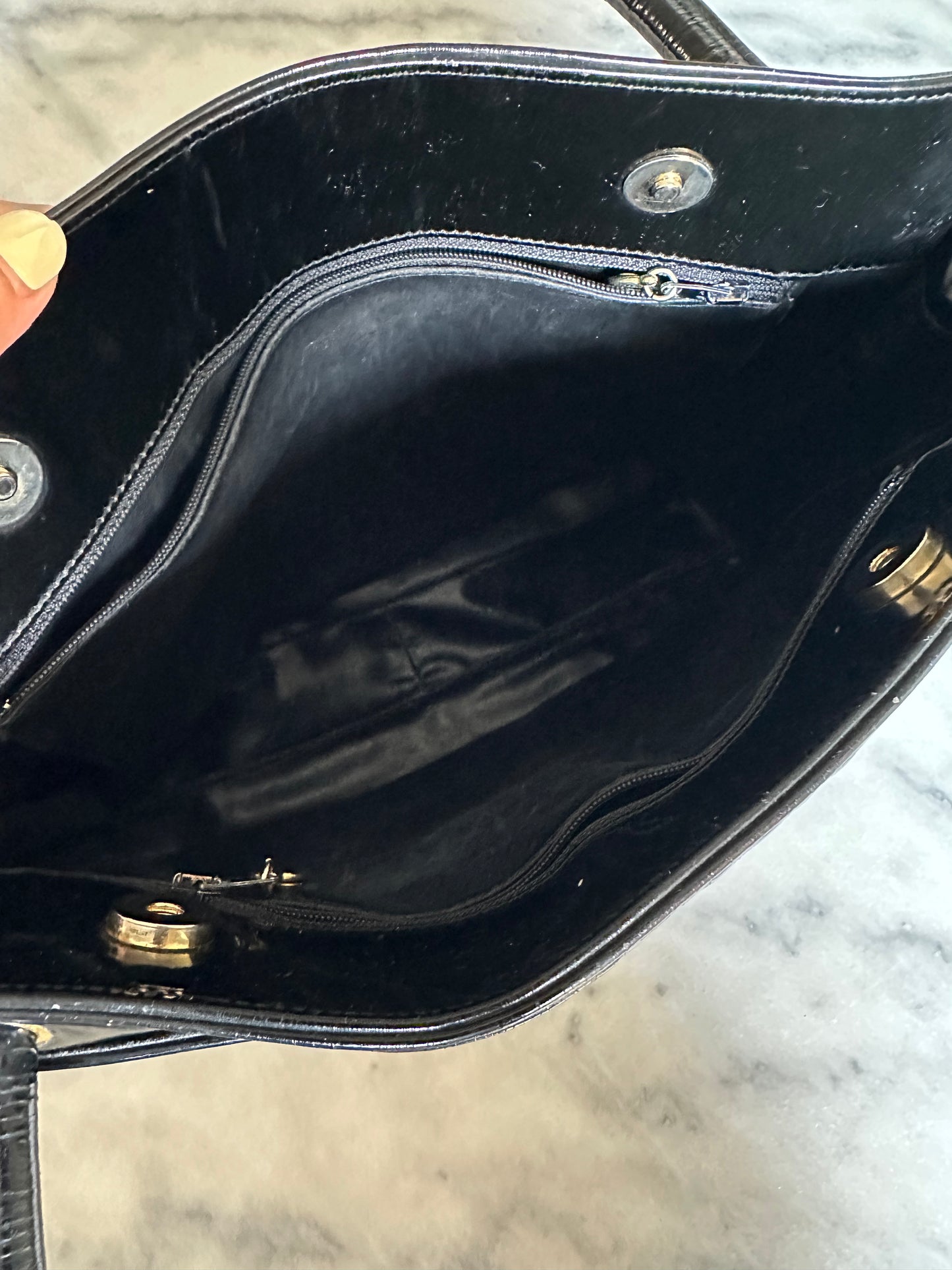 Chanel shopper black