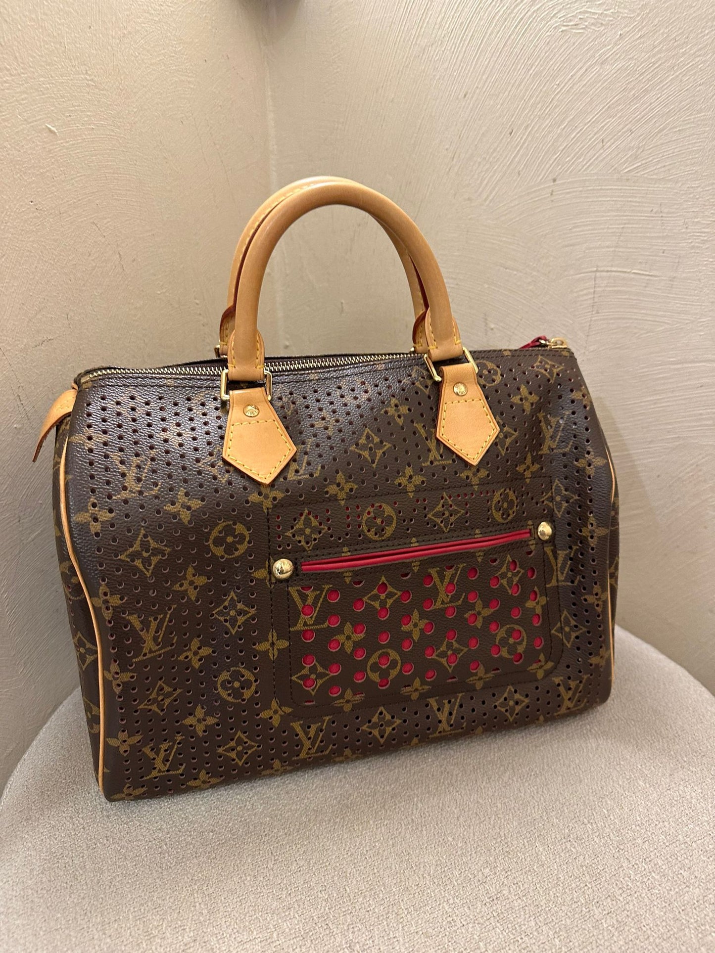 perforated Speedy 30