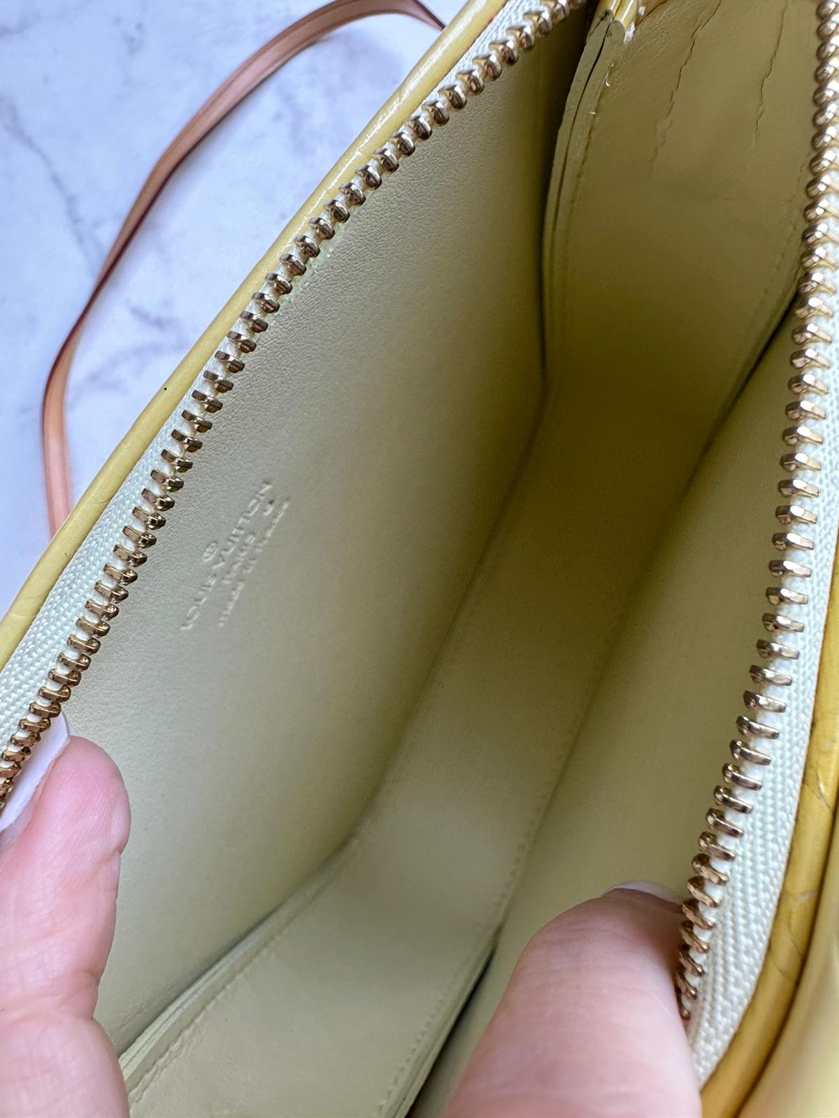 Vintage mott vernis bag
