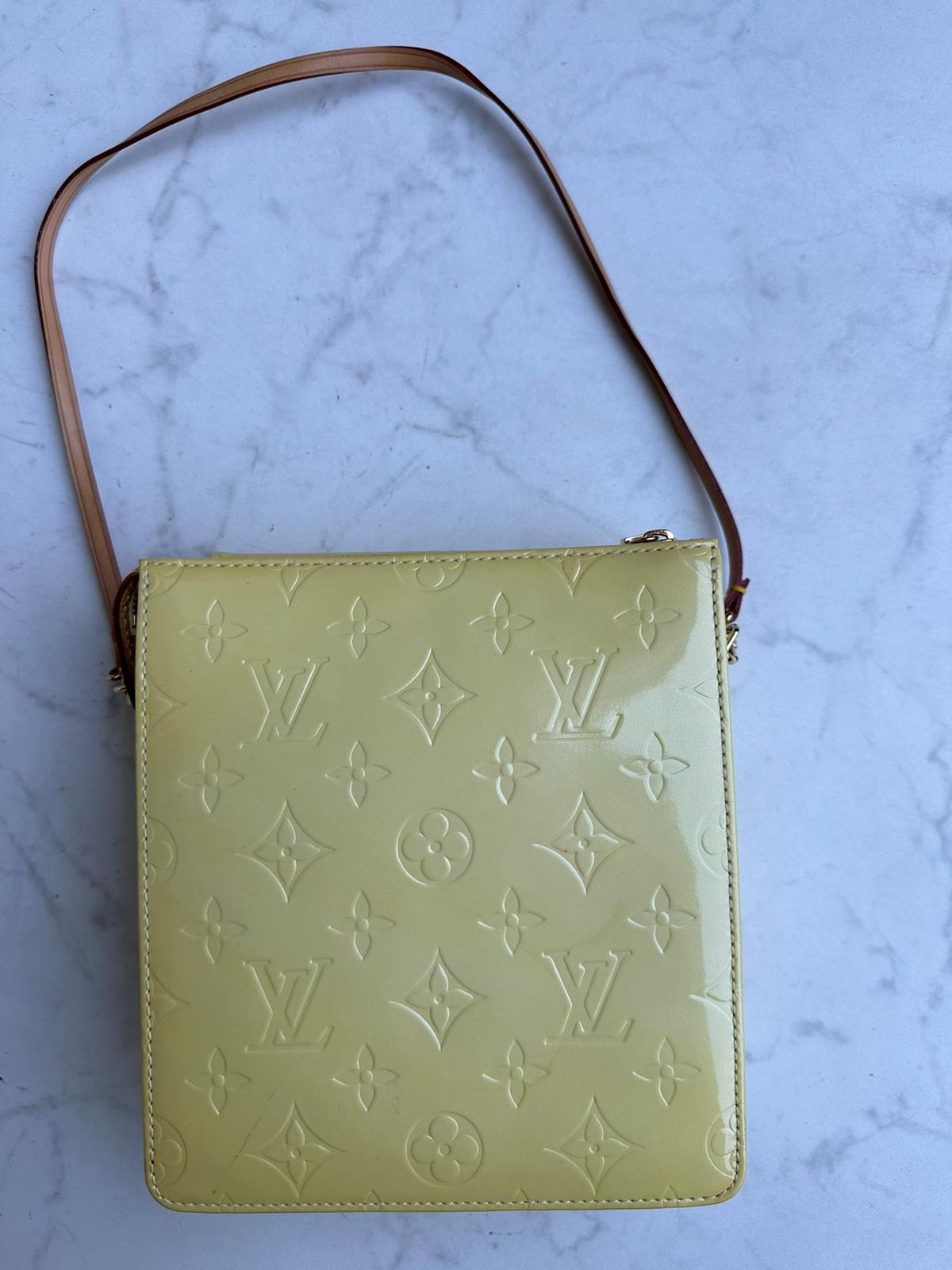 Vintage mott vernis bag