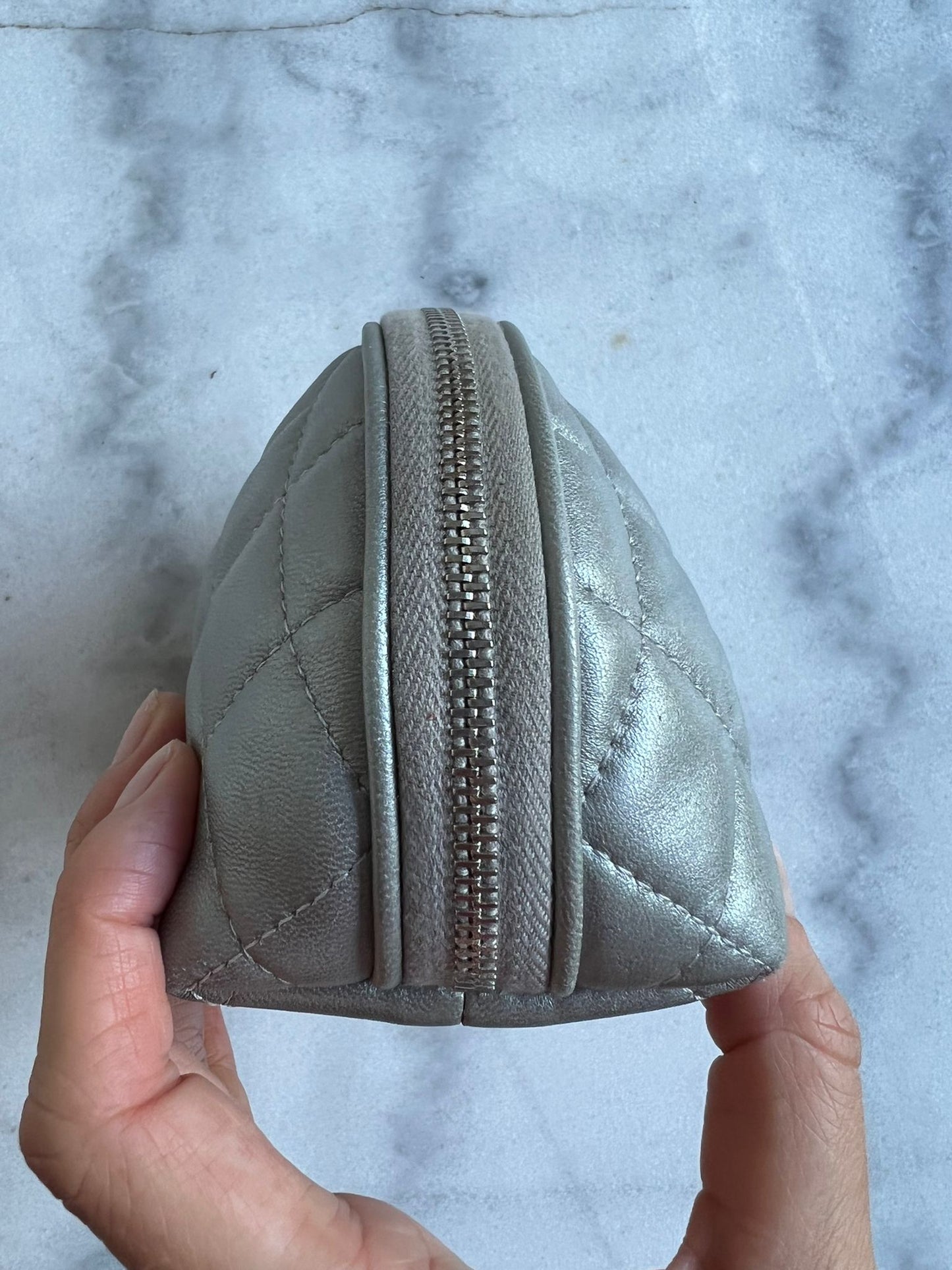 Pouch wallet