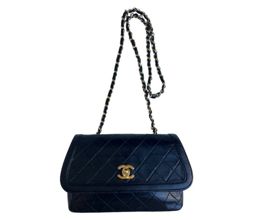 Vintage flap bag