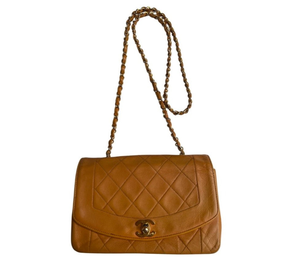 Vintage Diana – The High End Amsterdam - Main Image