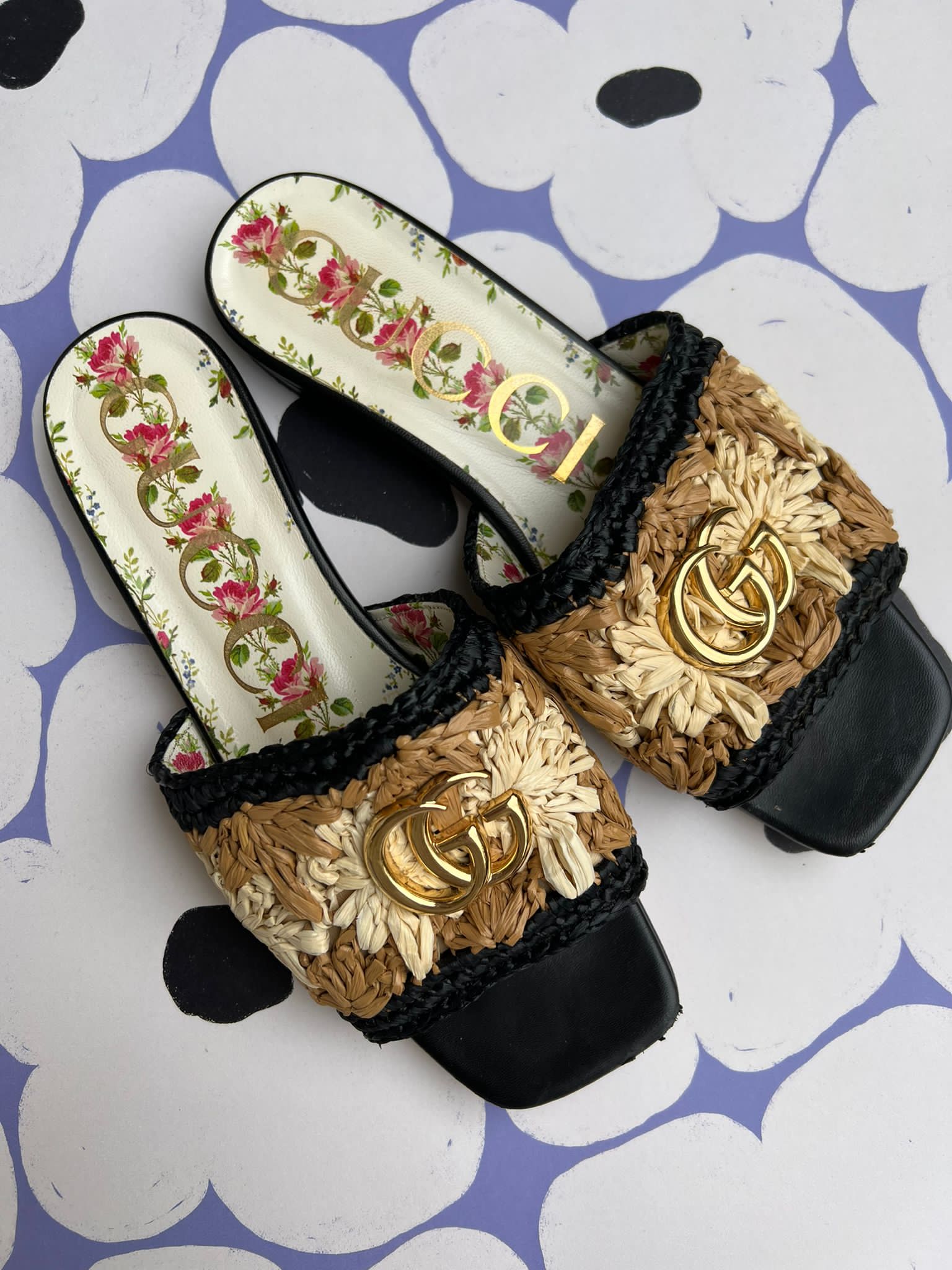 Size 33 gucci slides deals